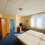 Montan Hotel 3*