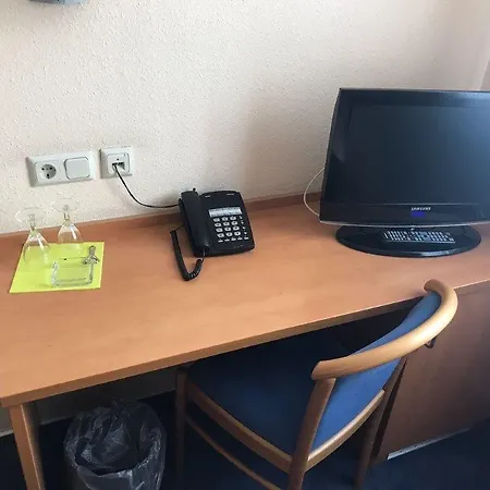 Отель Montan Дуйсбург