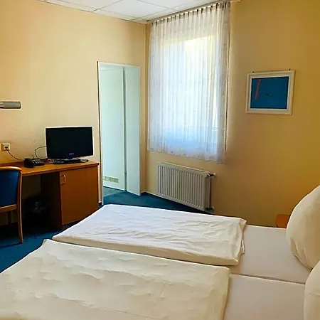 Montan Отель 3*